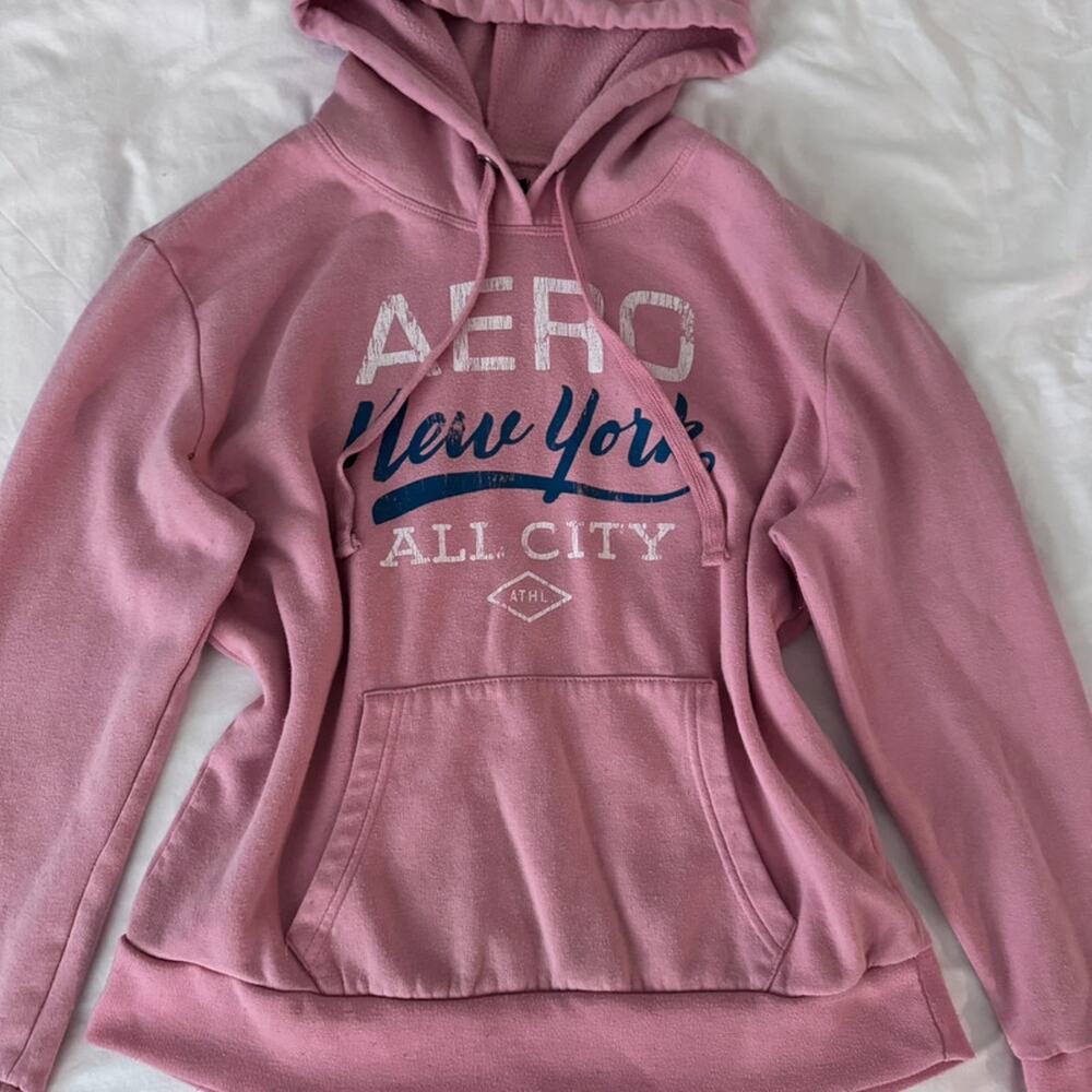 2000s aero sweatshirt